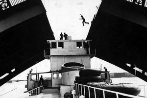Filmstill zu "Die unglaubwürdigen Abenteuer der Italiener in Russland"