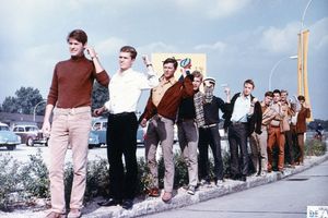 Film still for "Heißer Sommer"