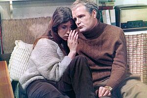 GLÜCK IM HINTERHAUS Filmstill zu "Glück im Hinterhaus"