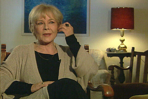Filmstill zu "Zeitzeugengespräch: Annekathrin Bürger"