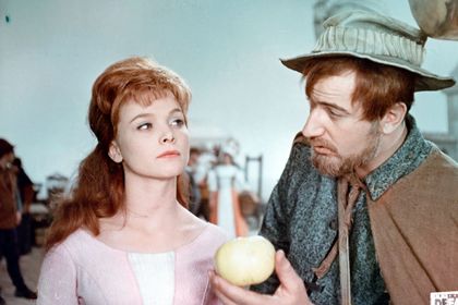 KÖNIG DROSSELBART Film still for "König Drosselbart"