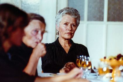 ERSCHEINEN PFLICHT Filmstill zu "Erscheinen Pflicht"