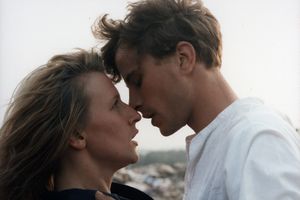 Film still for "Tanz auf der Kippe"