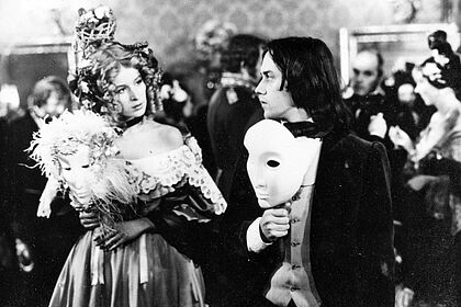 GALOSCHEN DES GLÜCKS Filmstill zu "Galoschen des Glücks"
