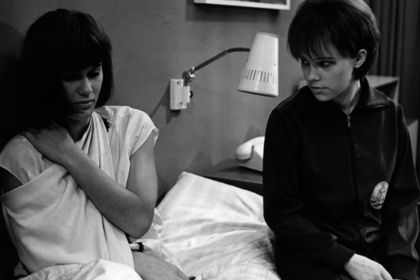 DAS MÄDCHEN AUF DEM BRETT Filmstill zu "Das Mädchen auf dem Brett"