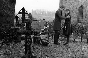 Film still for "Engel im Fegefeuer"