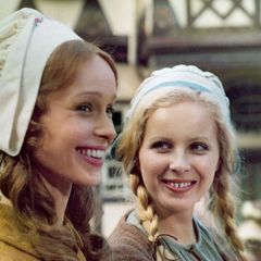  Filmstill zu "Schneeweißchen und Rosenrot"