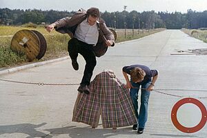 Film still for "Unser kurzes Leben"