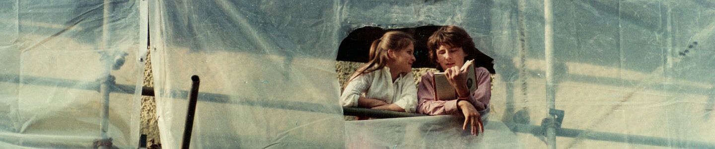 Film still for "Ab heute erwachsen"