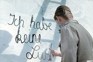 Film still for "Ein ungewöhnlicher Tag"