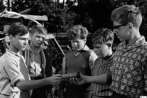 Film still for "Küßchen und der General"