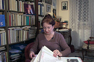 Filmstill zu "Zeitzeugengespräch: Christa Kożik"