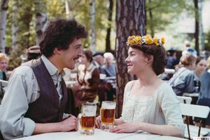 Filmstill zu "Die Frau und der Fremde"