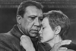 Filmstill zu "Zwanzig Tage ohne Krieg"
