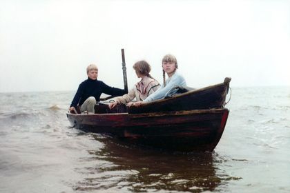 Film still for "Weiße Wolke Carolin"