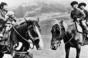 Filmstill zu "Mein Haus auf den grünen Hügeln"
