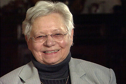 Filmstill zu "Zeitzeugengespräch: Wera und Claus Küchenmeister"