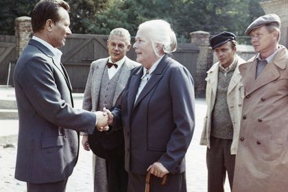 WO ANDERE SCHWEIGEN Filmstill zu "Wo andere schweigen"