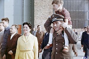 Film still for "Leute mit Flügeln"