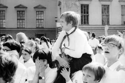 Film still for "Keine Pause für Löffler - Ein Lehrer und seine 6c"