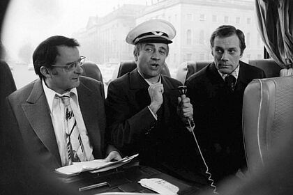 Filmstill zu "Nelken in Aspik"