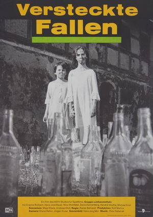 Film poster for "Versteckte Fallen"