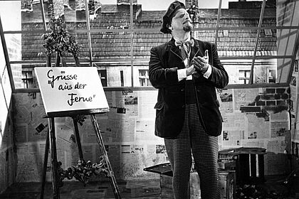 DAS FILM-MAGAZIN NR. 3 - "GRÜSSE AUS DER FERNE" Filmstill zu "Das Film-Magazin Nr. 3 - "Grüße aus der Ferne""