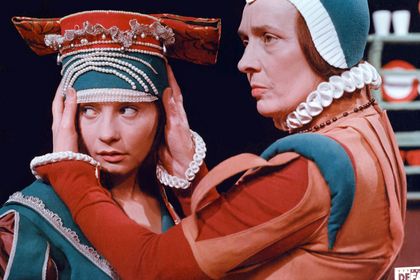 FRAU HOLLE Film still for "Frau Holle"