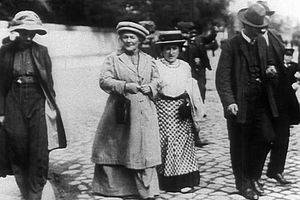 Film still for "Rosa Luxemburg - Stationen ihres Lebens"