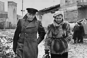 Filmstill zu "Zwanzig Tage ohne Krieg"
