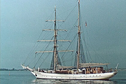 Filmstill zu "Gebirge und Meer"