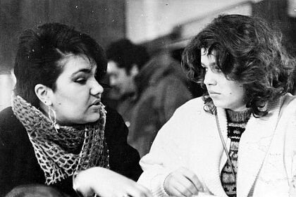 Filmstill zu "Freitag Abend"