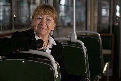 Filmstill zu "Zeitzeugengespräch: Jutta Hoffmann"