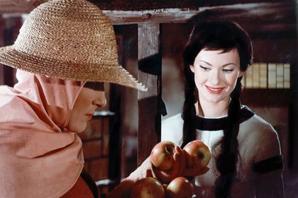 SCHNEEWITTCHEN Filmstill zu "Schneewittchen"