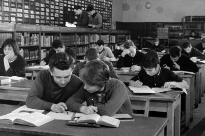 Film still for "Studentinnen - Eindrücke von einer Technischen Hochschule"