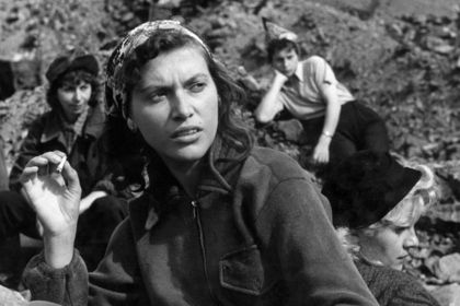 SONNENSUCHER Filmstill zu "Sonnensucher"