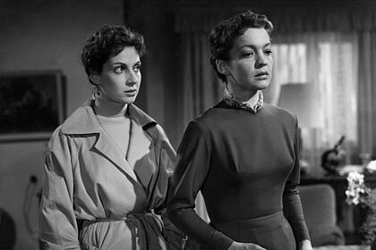 ZWEI MÜTTER Filmstill zu "Zwei Mütter"