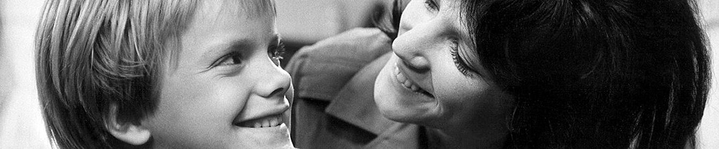 Filmstill zu "Fräulein Schmetterling"