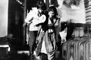 Filmstill zu "Der Gasthof in den Bergen"