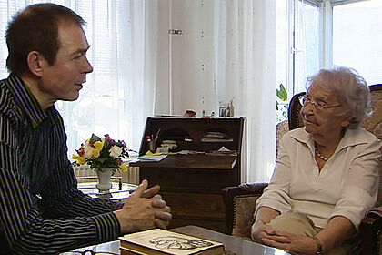 Filmstill zu "Zeitzeugengespräch: Elfriede Brüning"