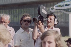 Filmstill zu "Brigada - Ein Beitrag zur Solidarität anläßlich der 16. Arbeiterfestspiele 1976 in Dresden"